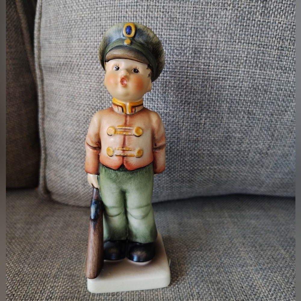 Hummel Cream and Green Decor Accent Figurine